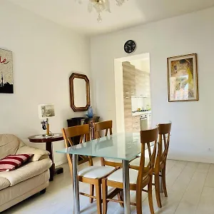adas-house.hotelslidodijesolo.com/