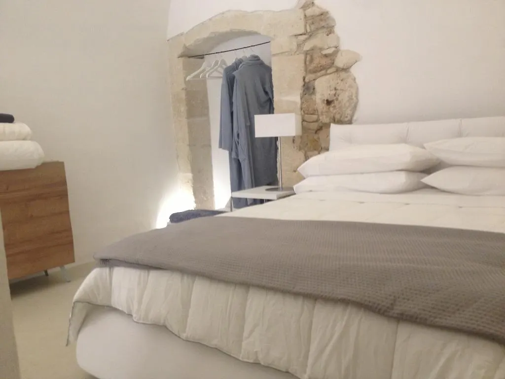 Apartment Ortigia Family House