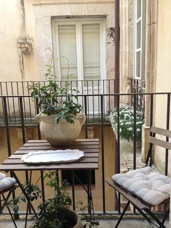 Apartment Ortigia Family House